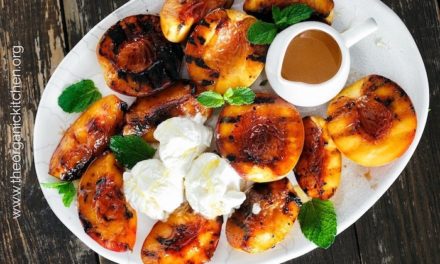 Grilled Peaches with Mascarpone or Ice Cream!
