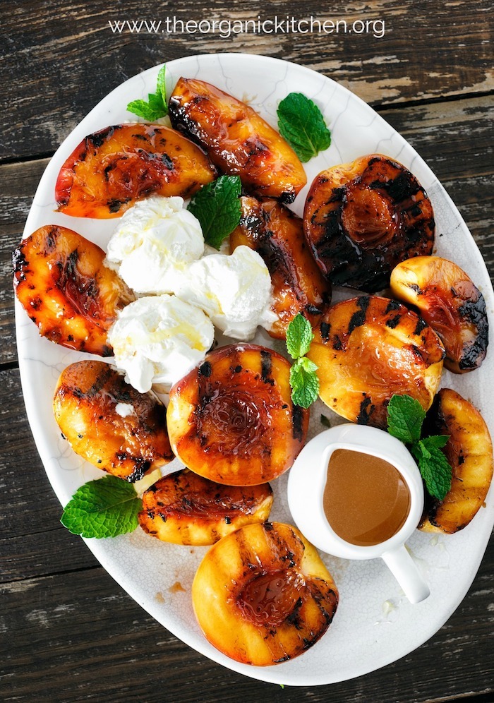 Grilled Peaches with Mascarpone or Ice Cream! #grilledpeaches #Peacheswithmascarpone #grilledpeachesandicec