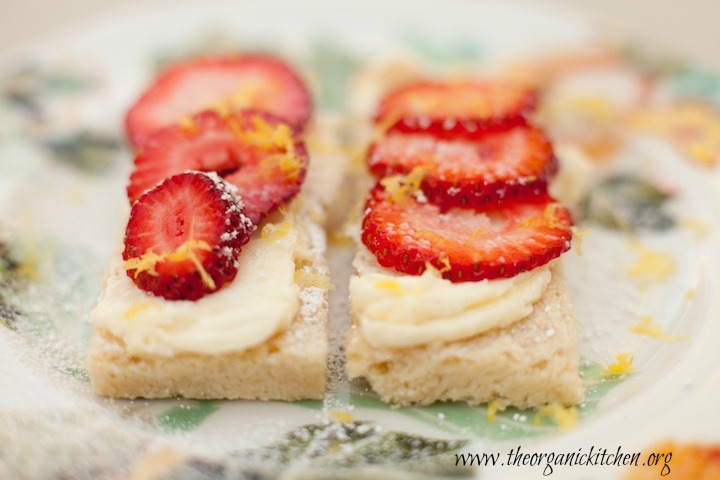 Lemon Shortbread Bars with Mascarpone