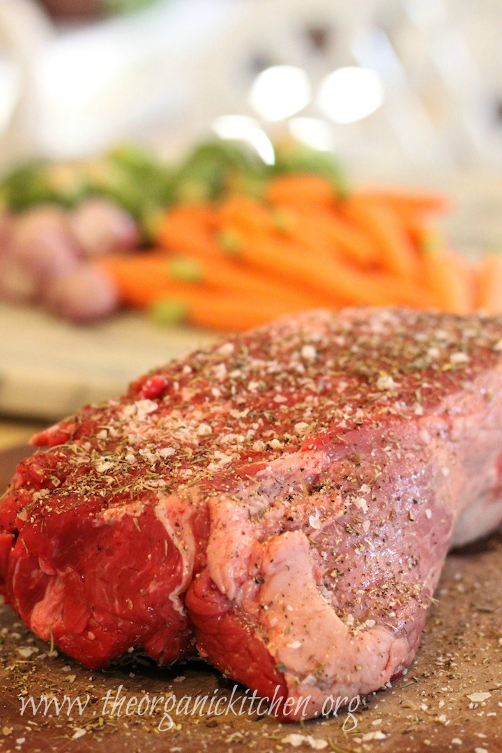 Slow Cooker Pot Roast with Shallots and Baby Carrots #potroast #slowcooker #crockpot #comfortfoof #glutenfree