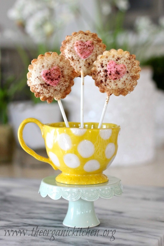 Valentine’s Day Apple Pie Pops