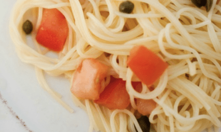 Pasta with Tomatoes and Lemon