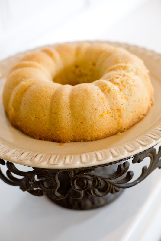 The Best Lemon Cake Ever! #lemoncake #glutenfreelemoncake #lemonglaze #lemonicing