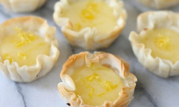 Mini Lemon Cheesecake Tartlets