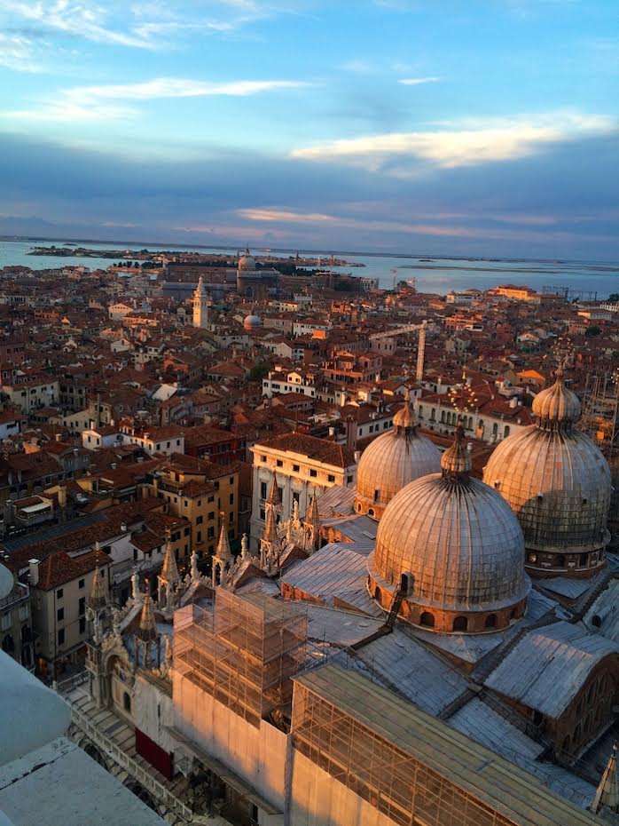 A beautiful photo of Venice Italy at sunset