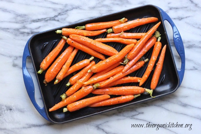 Roasted Baby Carrots with Honey and Ginger 