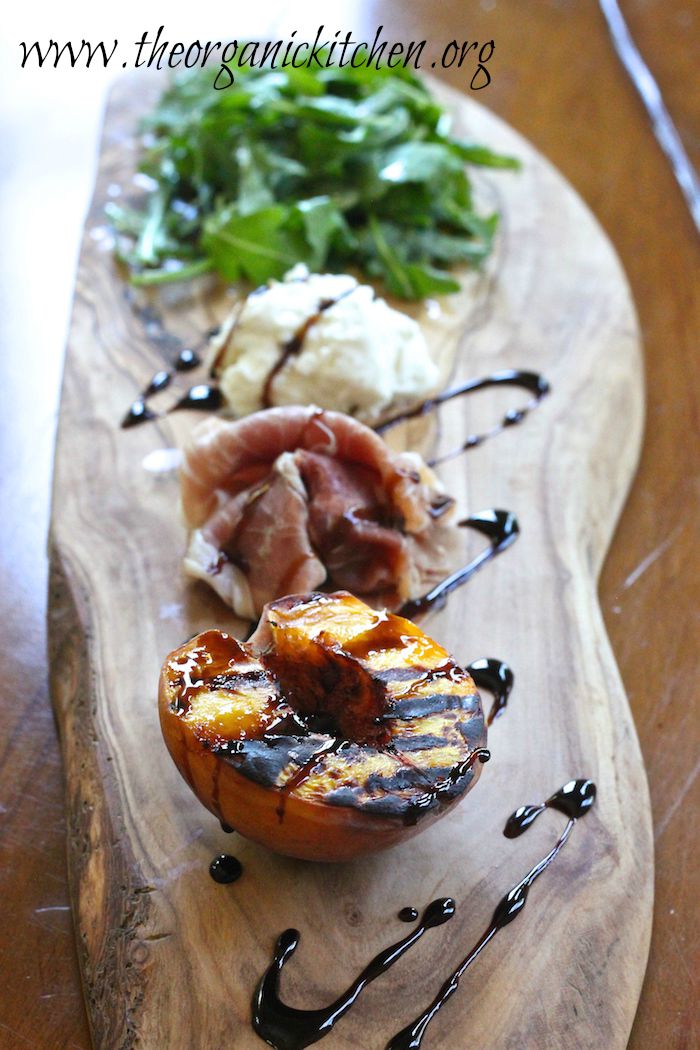 Grilled Peaches with Burrata and Prosciutto