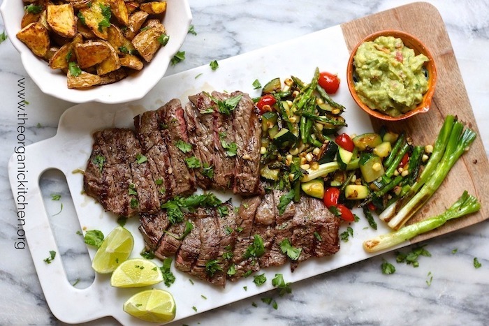 Grilled Skirt Steak and Veggies with Guacamole