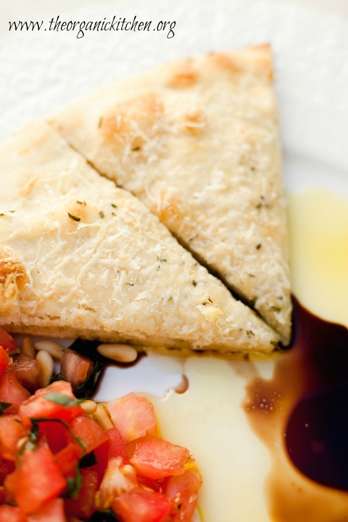 Rosemary Flatbread with Dipping Oil and Tomatoes