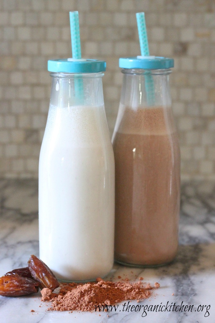 Creamy Cashew Milk: Plain, Vanilla, and Chocolate!