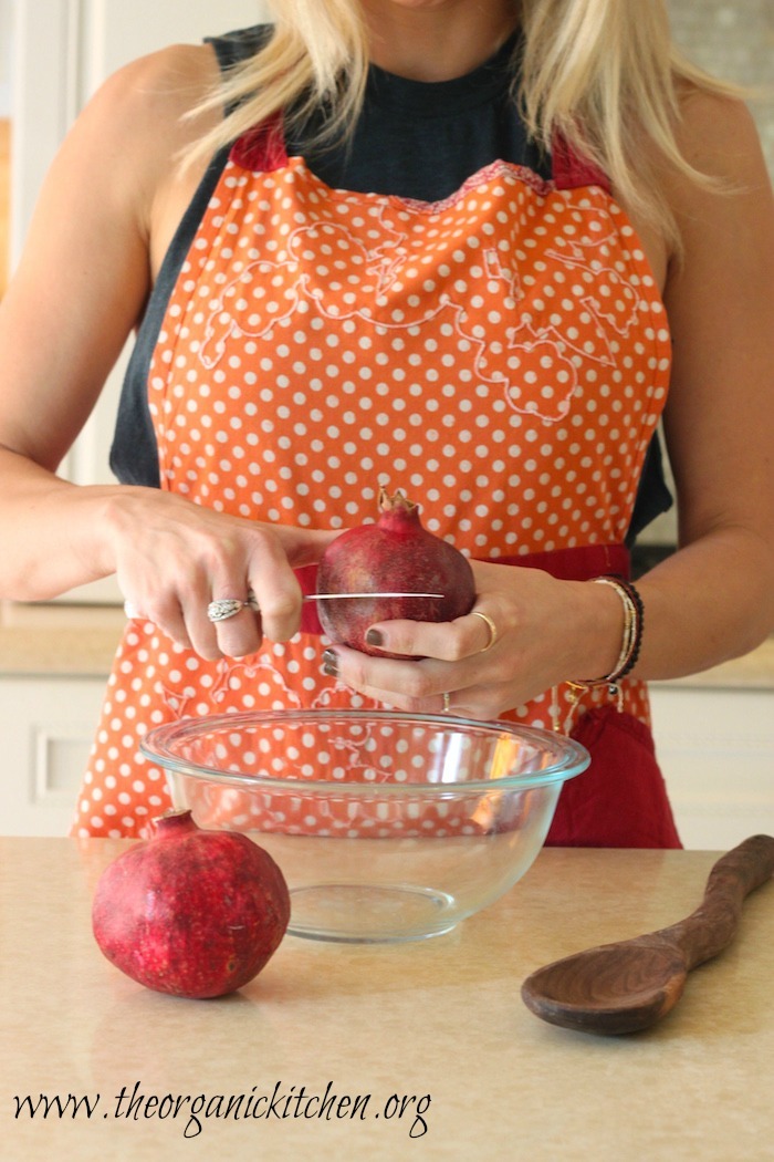 How to Seed a Pomegranate in Two Minutes