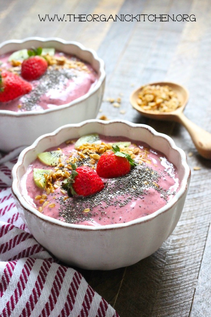 Strawberry Smoothie Bowls with Chia