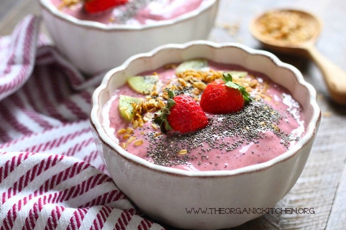 Strawberry Smoothie Bowls with Chia