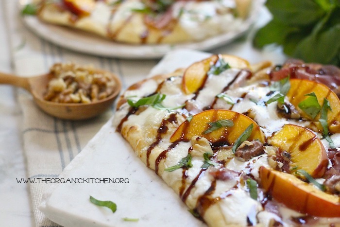 Peach, Prosciutto and Burrata Grilled Naan Pizza!