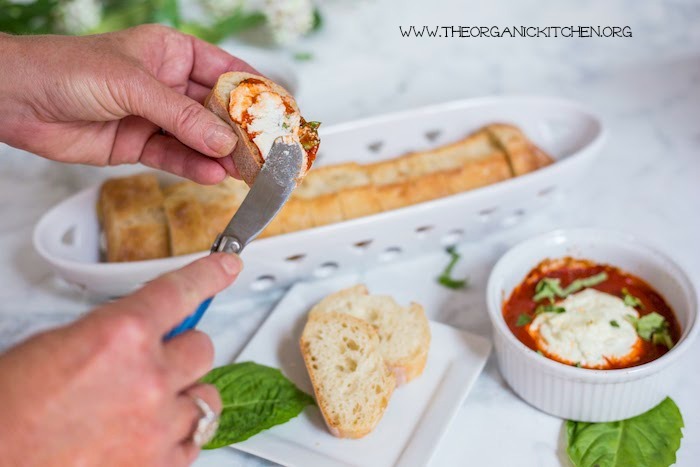 Simple Goat Cheese and Marinara Appetizer