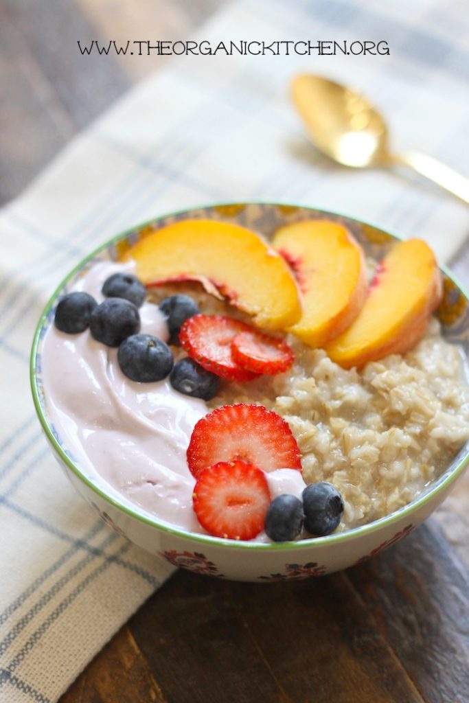 Three Super Easy Back To School Breakfast Recipes! #glutenfree #yogurt #CloverSonoma #MilkCountry #LegenDairy