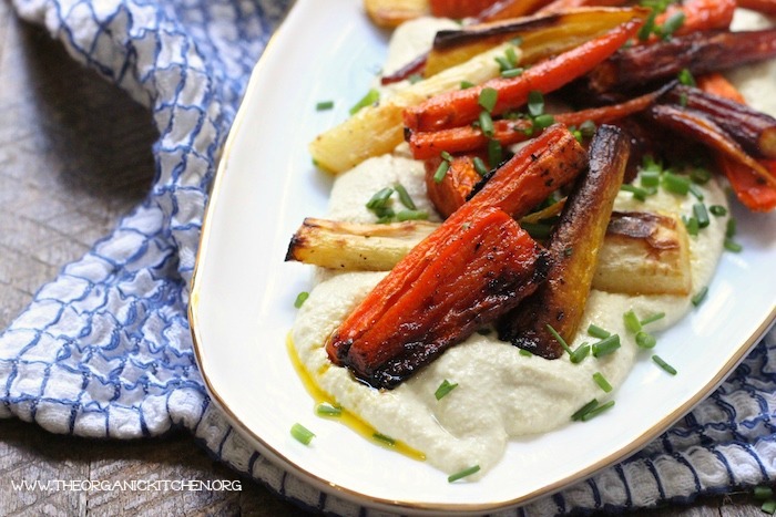 Roasted Carrots with Cashew Cheese Sauce (Vegan-Paleo-Whole30) #whole30 #keto #vegan #roastedcarrots #cashewcheese