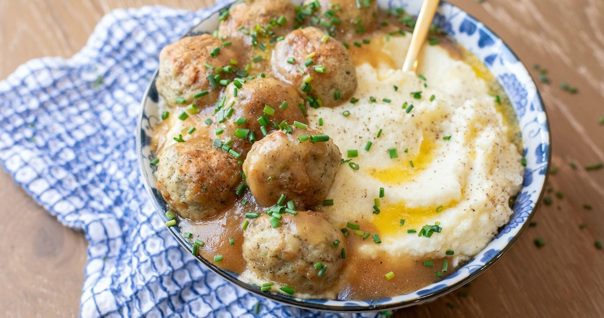 Turkey Meatballs with Gravy and Cauliflower Purée (Whole30-Paleo-Keto)