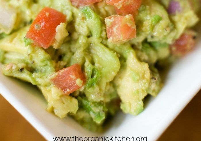 Easy Chunky Guacamole