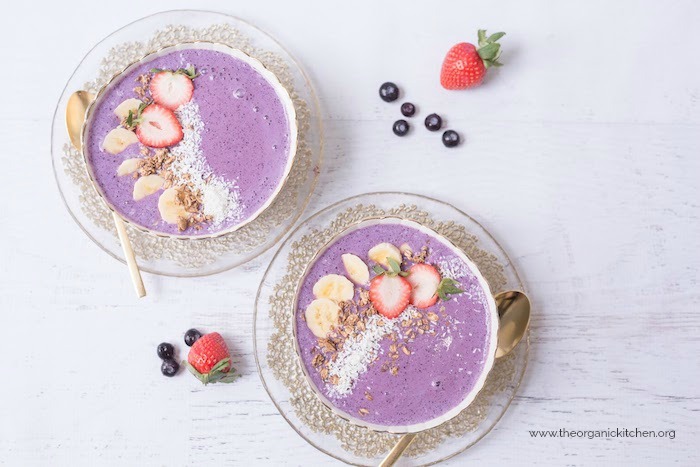 Mixed Berry Smoothie Bowl