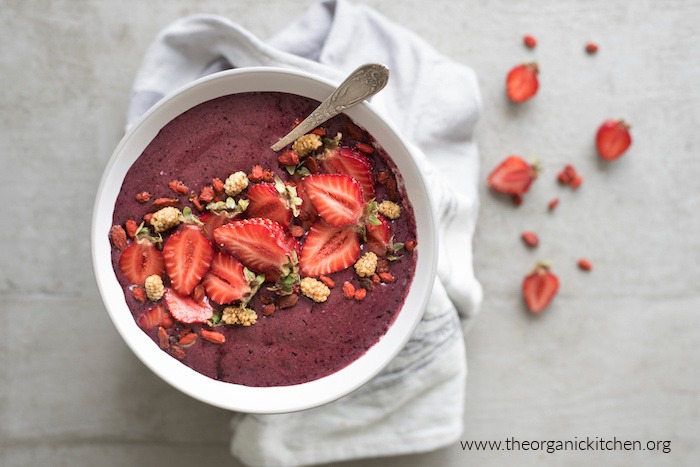 Healthy Açaí Smoothie Bowl