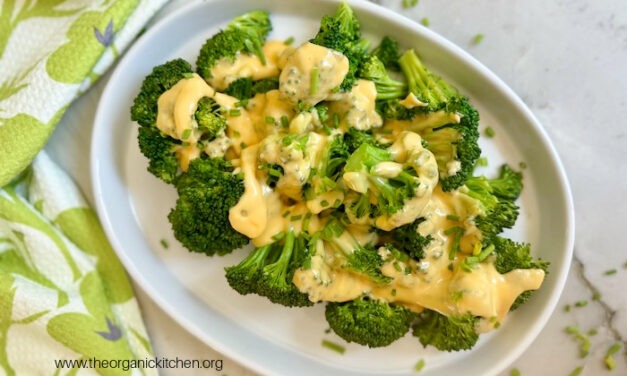 Steamed Broccoli with Cheese Sauce